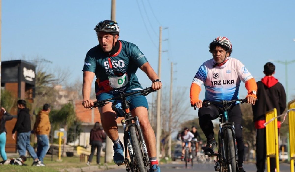 Gualeguaychú tendrá un fin de semana con competencias de vóley, bádminton, duatlón y motociclismo