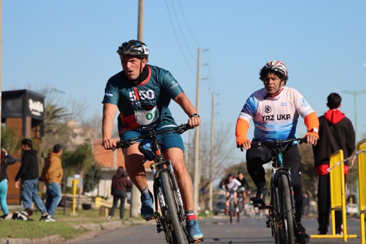 Gualeguaychú tendrá un fin de semana con competencias de vóley, bádminton, duatlón y motociclismo