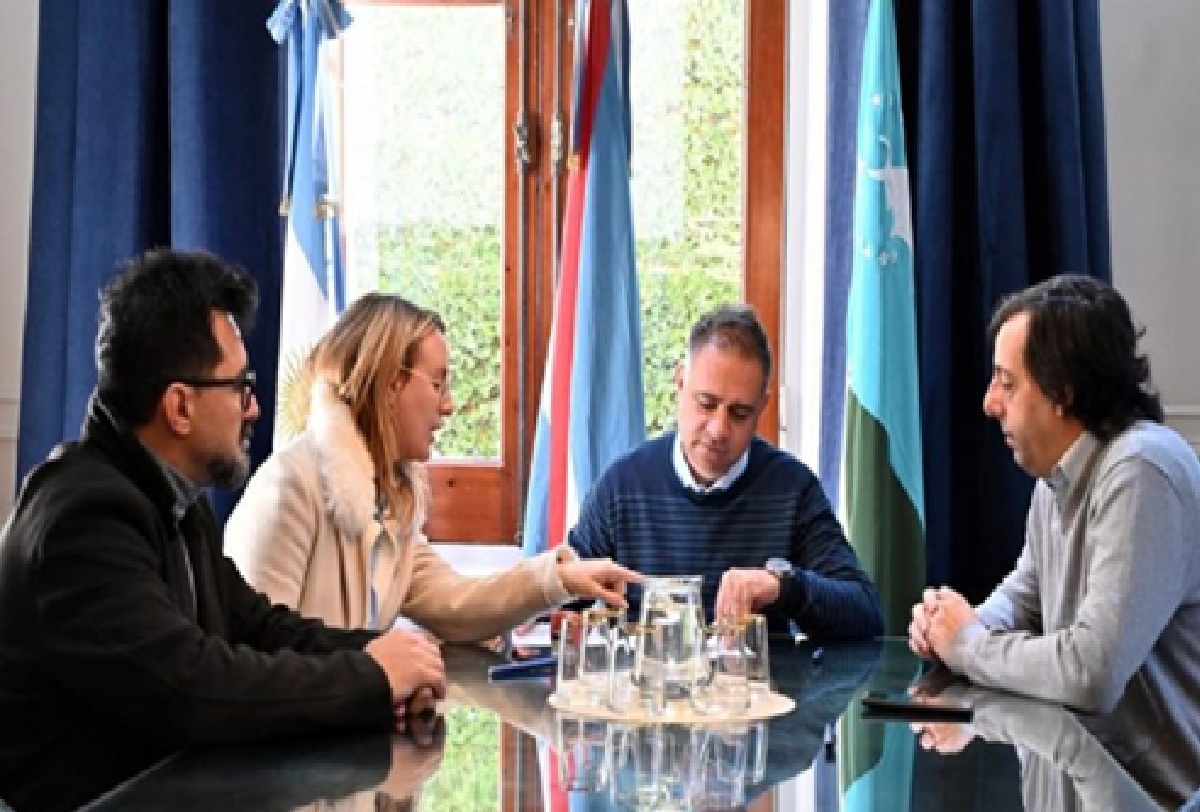 El Gobierno de Gualeguaychú y la UNER firmaron un convenio para crear una base científica en “Las Piedras”