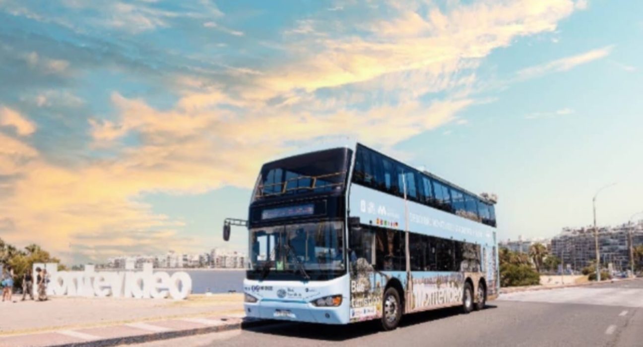 Convenio del MTOP para impulsar la renovación del transporte turístico