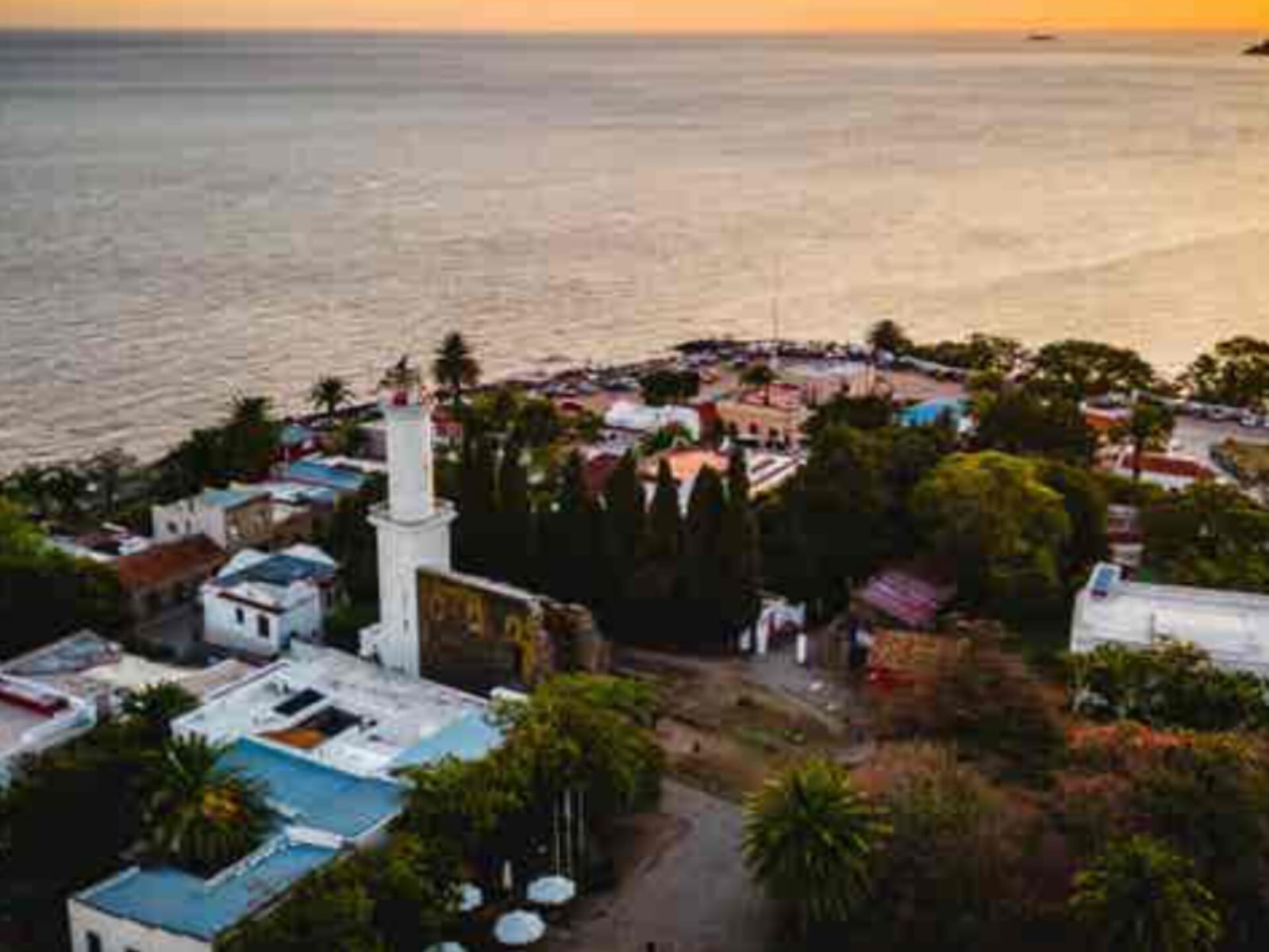 Colonia se presenta en Buenos Aires como destino estratégico
