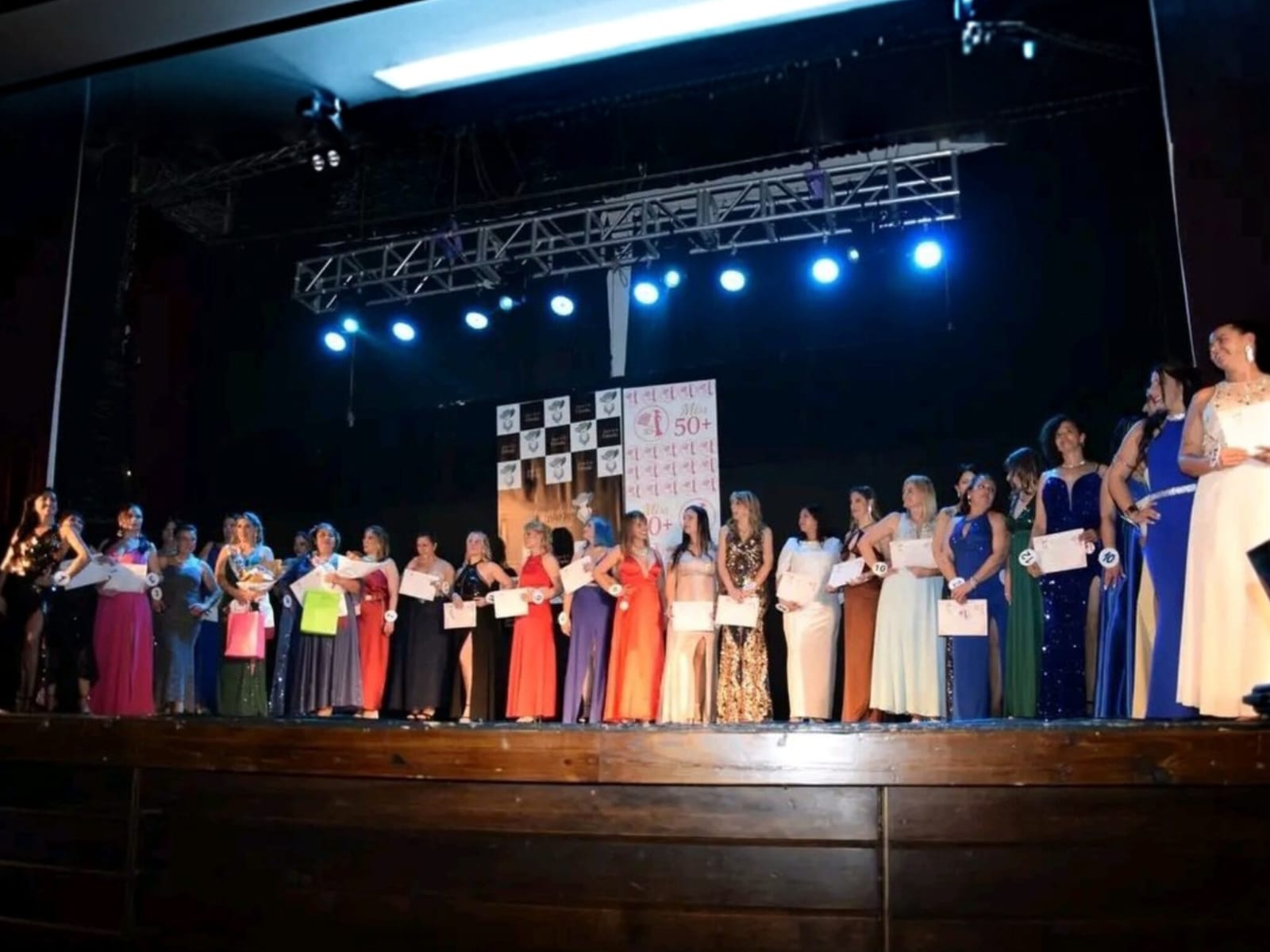 Colonia elegirá a sus representantes para el certamen “Señora de las Cuatro Décadas” y “Miss 50+”