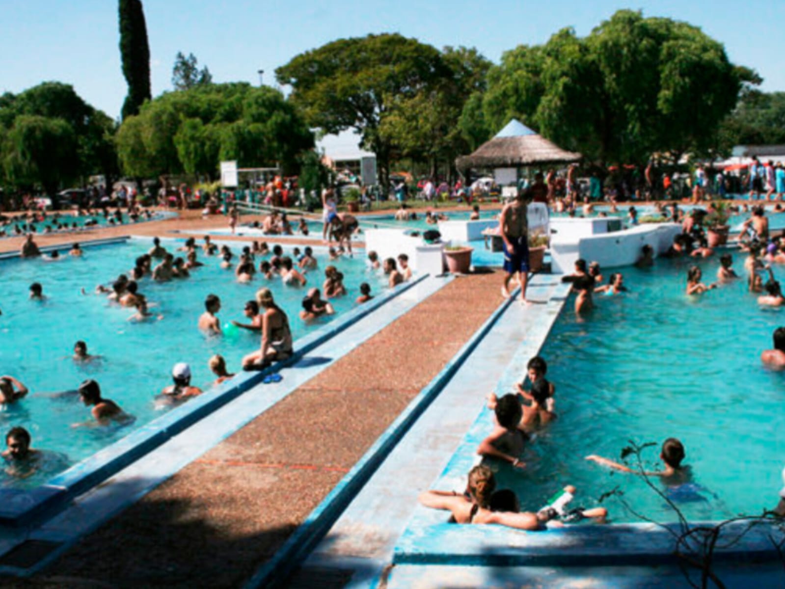 Uruguay cerró la temporada turística con ingresos por 928 millones de dólares